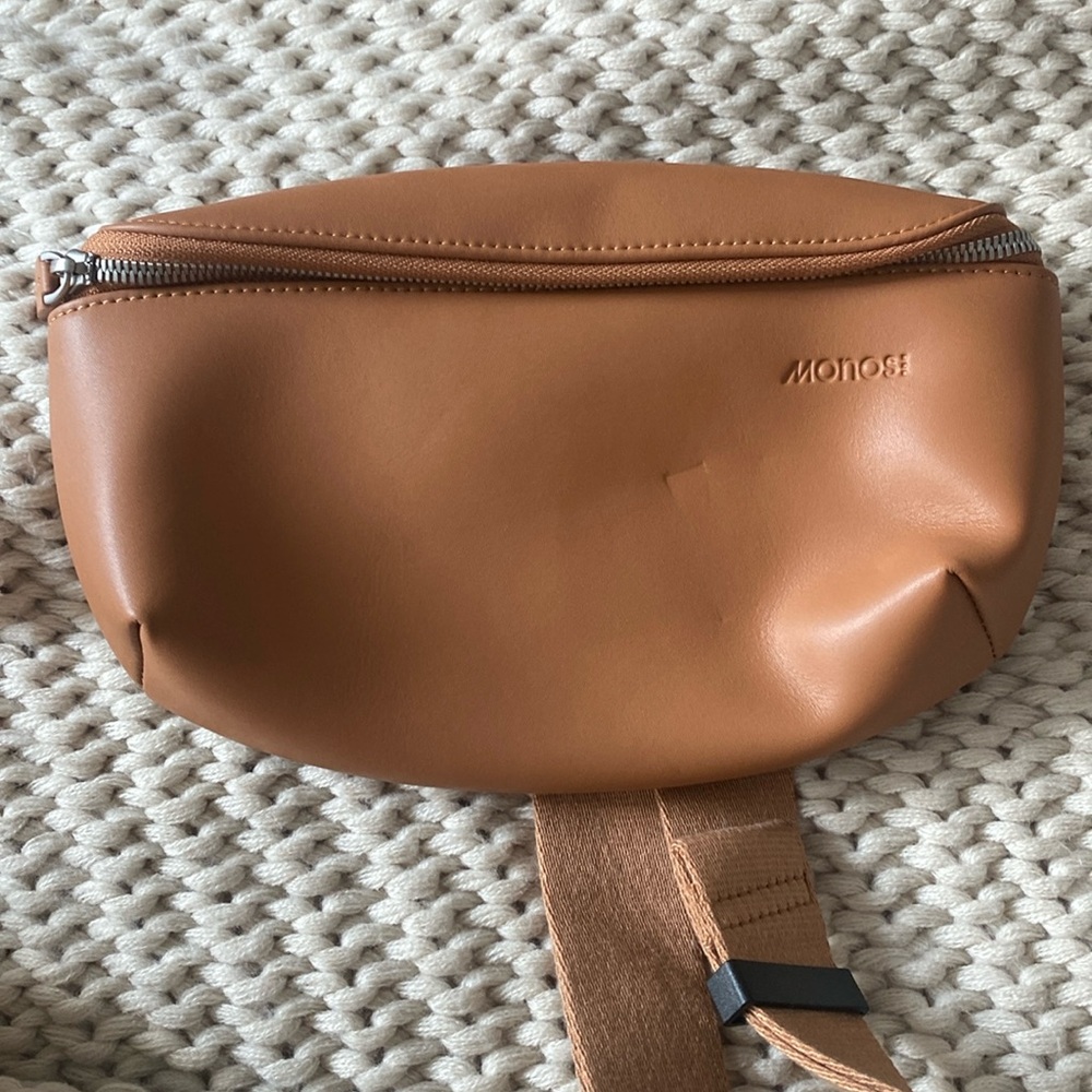 Monos Metro Sling brown leather
